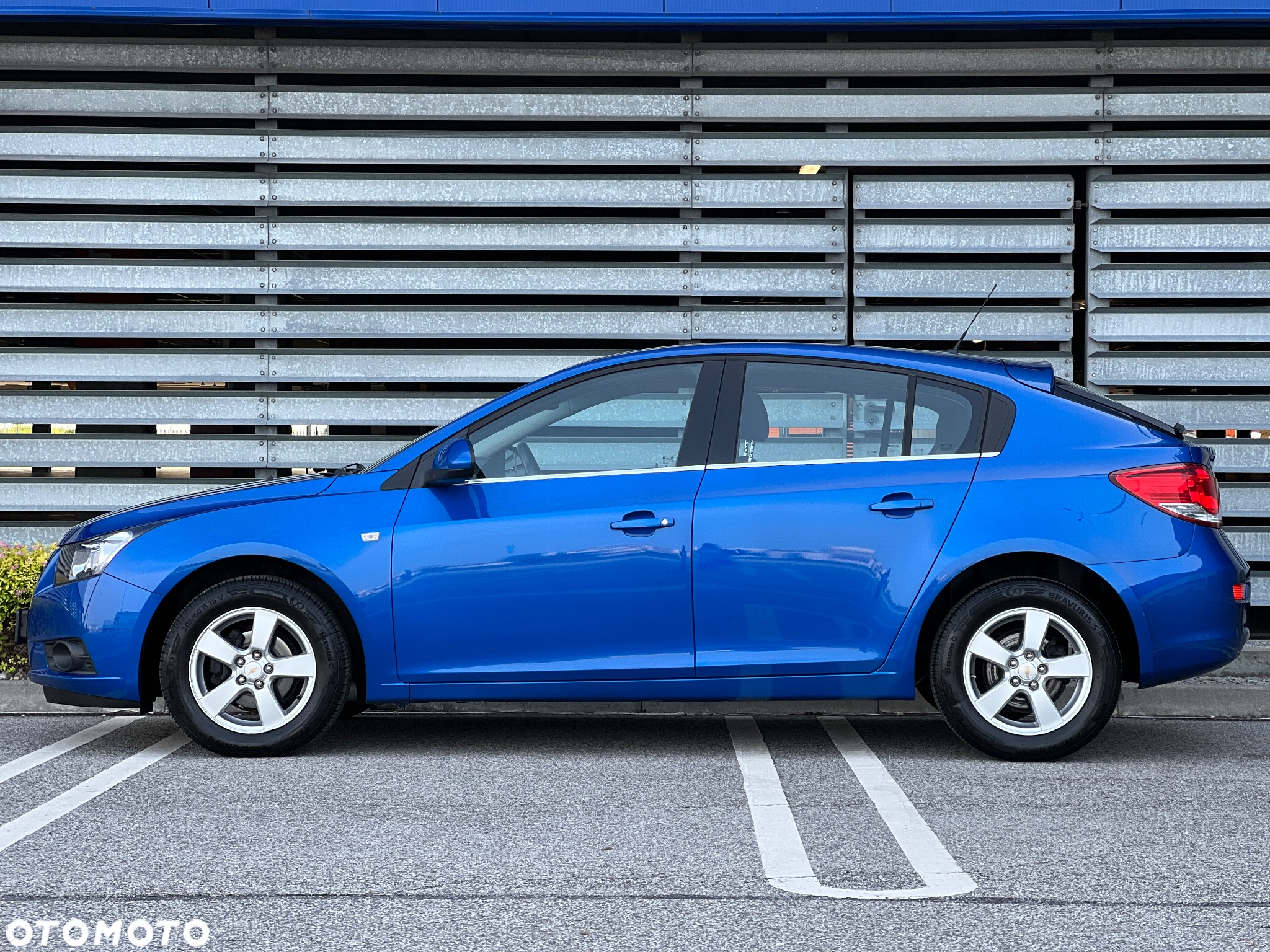 Chevrolet Cruze 1.6 LS+ - 3