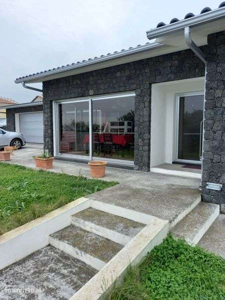 Moradia T3 com Garagem - Porto Martins - Grande imagem: 2/12