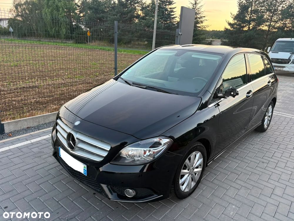 Mercedes-Benz Klasa B 180 CDI (BlueEFFICIENCY) - 40