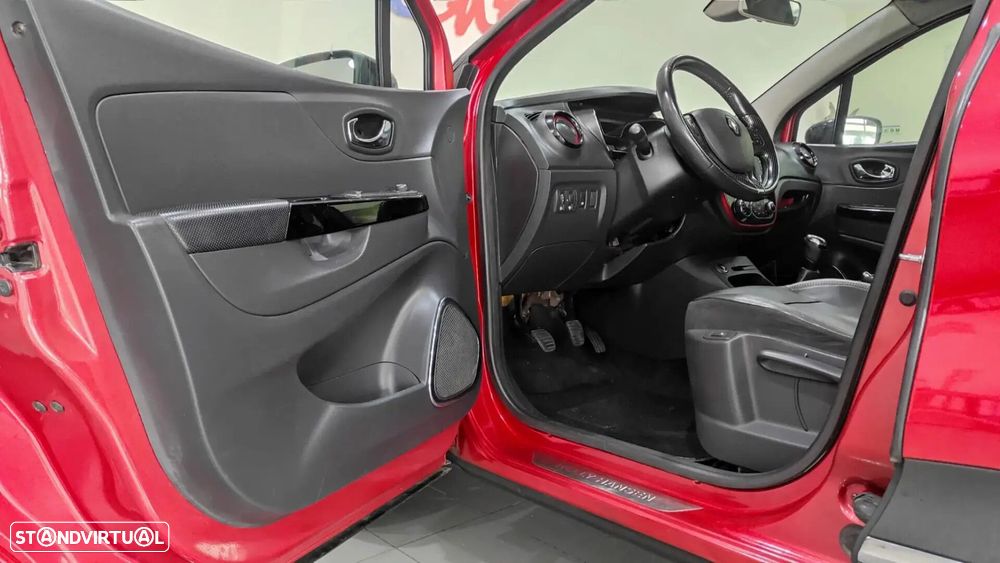 Renault Captur - 16