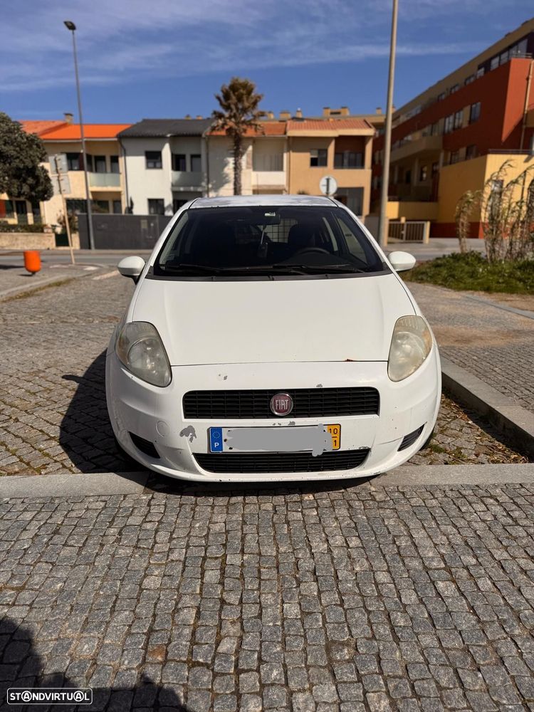 Fiat Grande Punto - 21