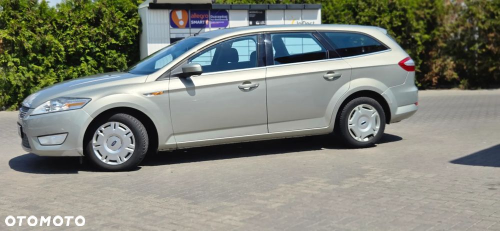 Ford Mondeo 2.0 TDCi Ghia - 9