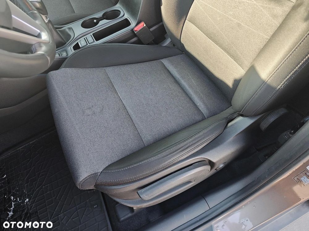 Hyundai Tucson 1.6 GDi Comfort 2WD - 12