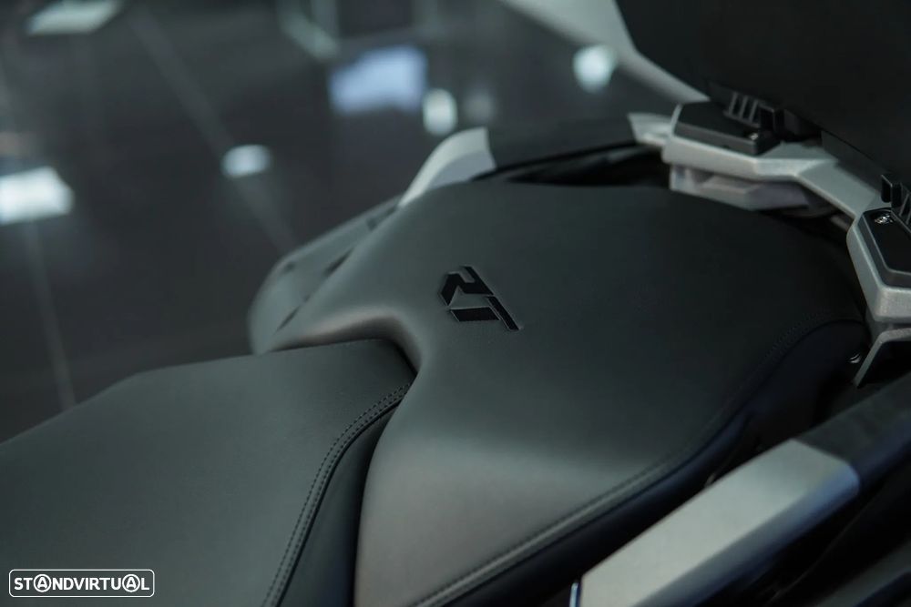 BMW R 1300 RT TRIPLE BLACK  C/ ASA - 8