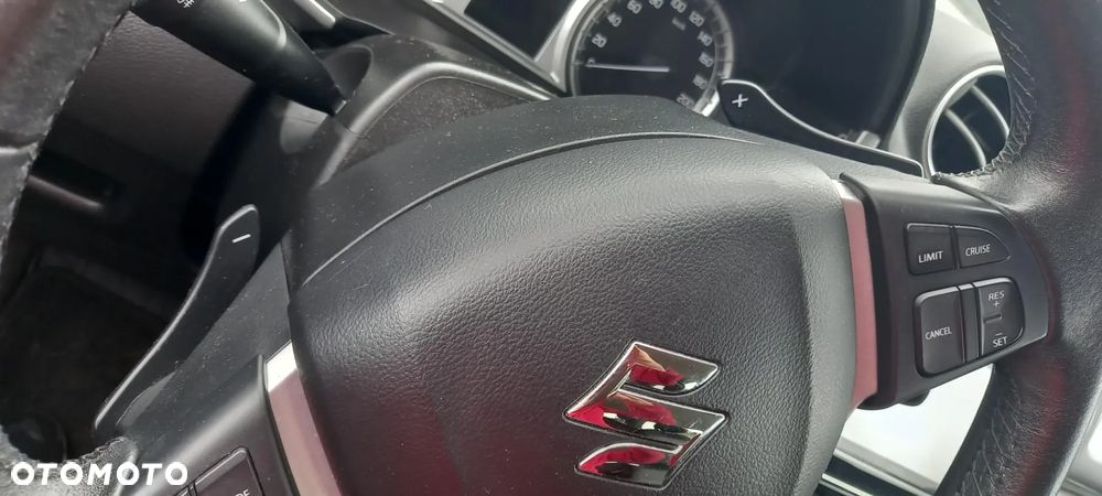 Suzuki Vitara 1.6 Comfort 2WD - 27