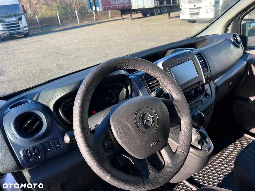 Opel Vivaro L2H1 - 12