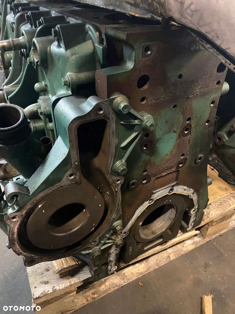 BLOK SILNIKA D13K500 500KM VOLVO FH4 EURO 6 Z TŁOKAMI I WAŁEM - 2