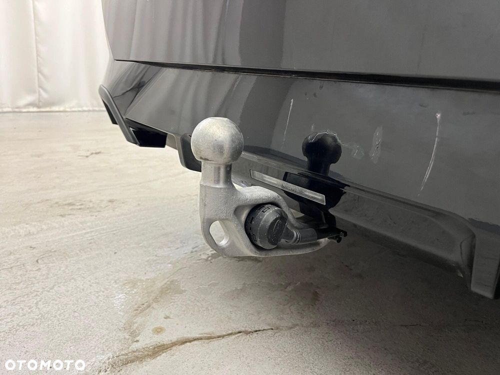 BMW Seria 5 520i mHEV M Sport - 36