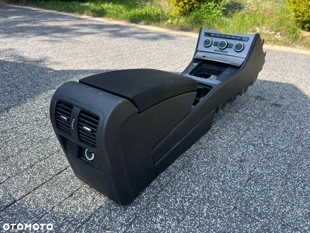 TUNEL ŚRODKOWY PASSAT CC