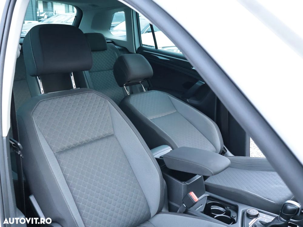 Volkswagen Tiguan 2.0 TDI SCR 4MOTION (BlueMotion Techn.) DSG Comfortline - 20