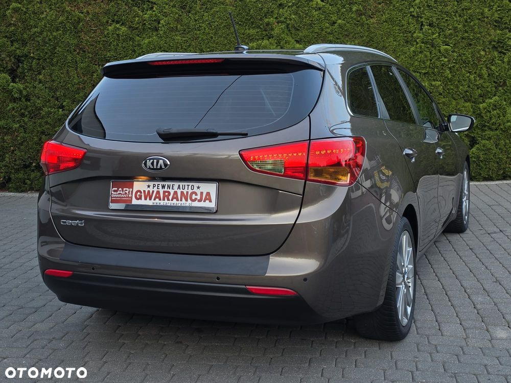 Kia Ceed 1.6 GDI DCT Platinum Edition - 35