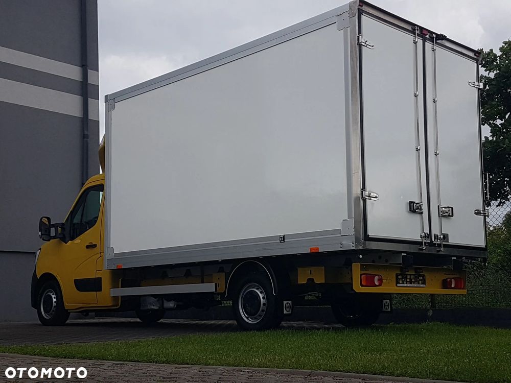 Renault MASTER KONTENER 8EP 4,22x2,24x2,24 KLIMA KRAJOWY MANUAL  6-BIEGÓW DMC 3500 KG - 28