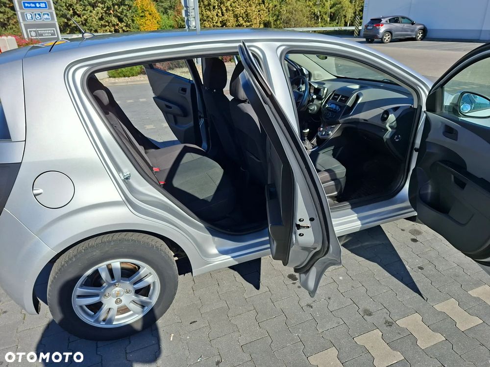 Chevrolet Aveo - 6