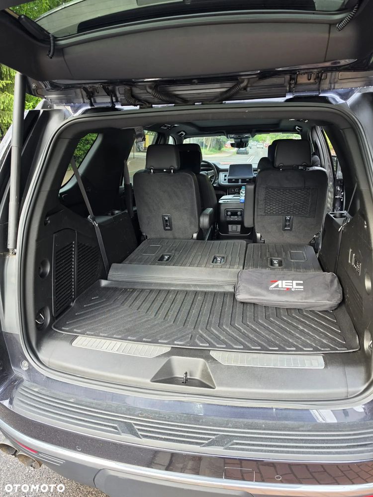 Chevrolet Tahoe - 22