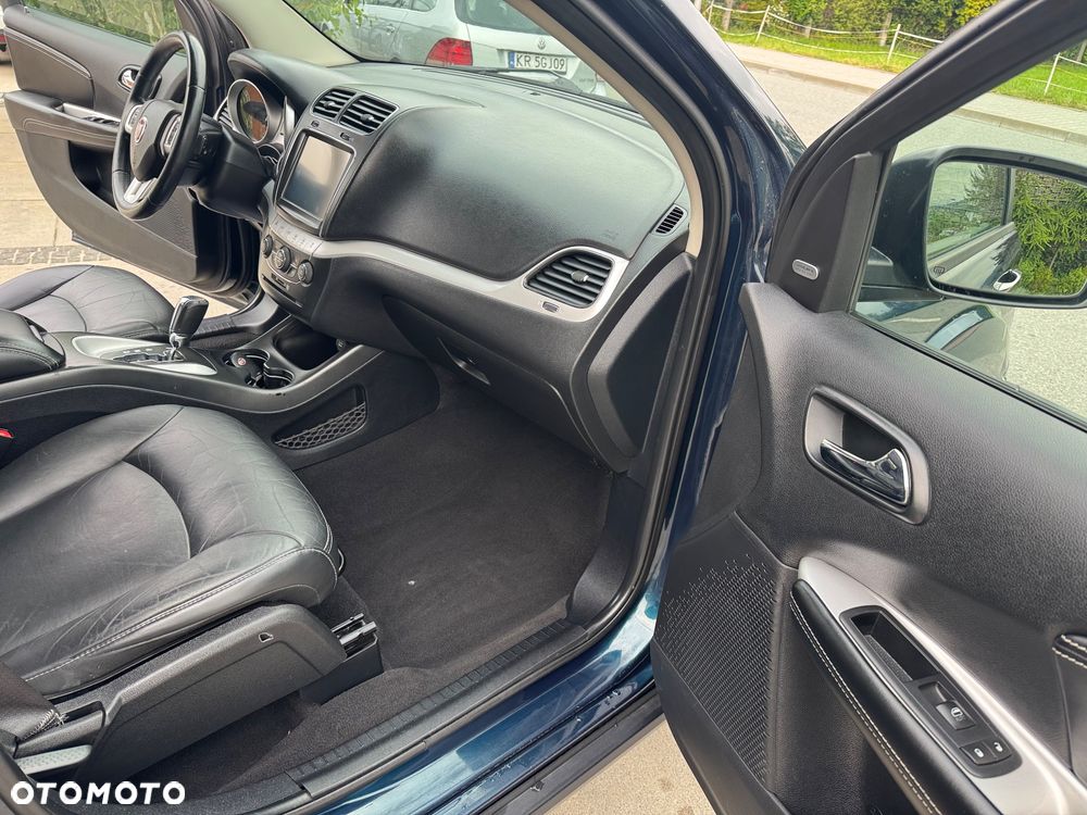Fiat Freemont 2.0 Multijet 16V DPF Automatik Allrad Lounge - 24
