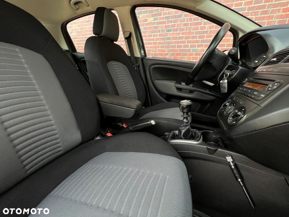 Fiat Punto - 16