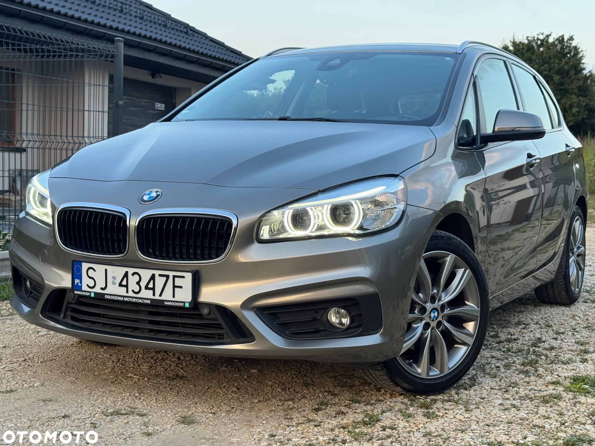 BMW Seria 2 220i Active Tourer Sport Line - 3
