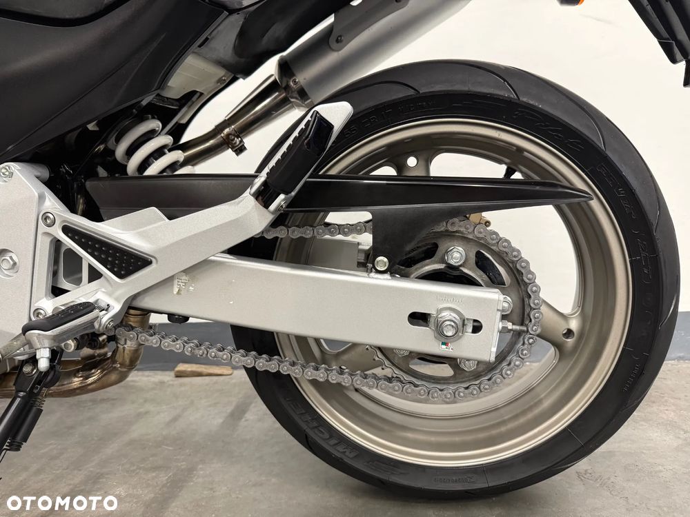 Honda Hornet - 8