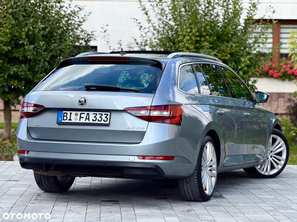 Skoda Superb 2.0 TDI Sportline DSG - 3