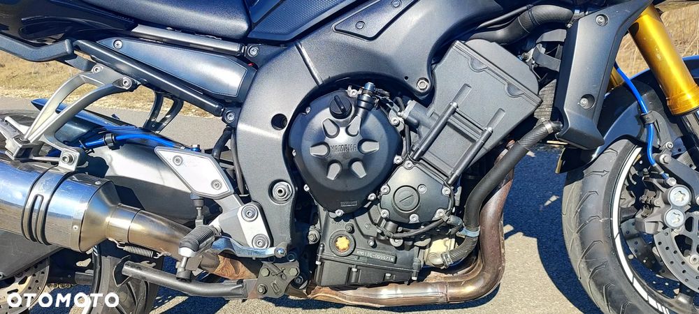 Yamaha FZ - 11