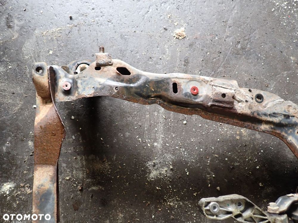 SANKI WÓZEK KOŁYSKA PRZÓD VOLVO S60 II 2.5 T5 B5254T5 - 12