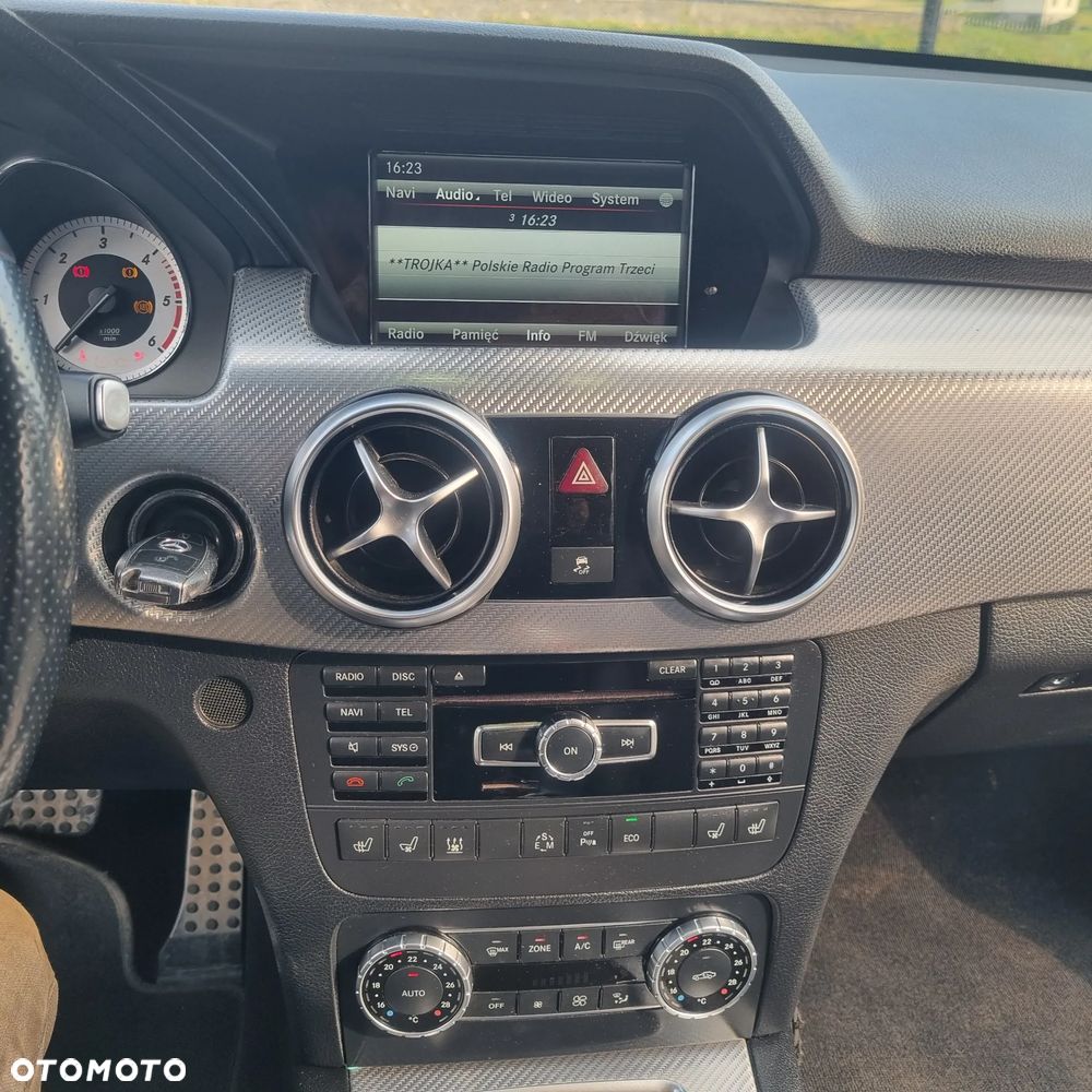 Mercedes-Benz GLK - 14