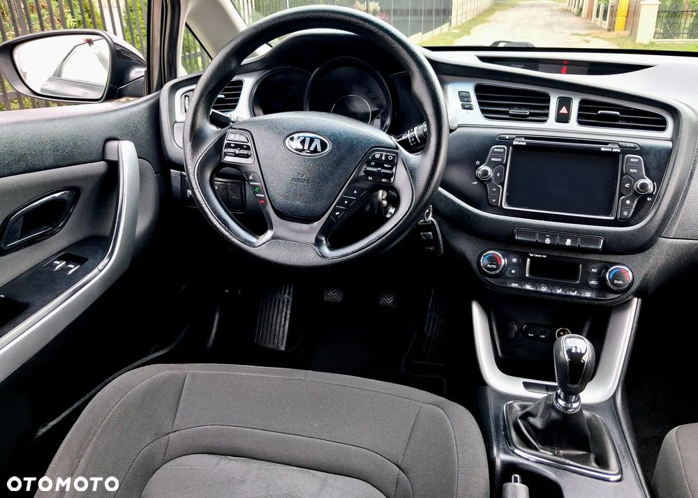 Kia Ceed 1.4 CRDi 90 Spirit - 19