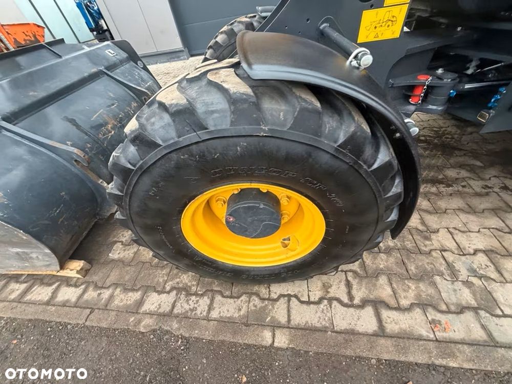 Komatsu WA70 M-8E0 - 13