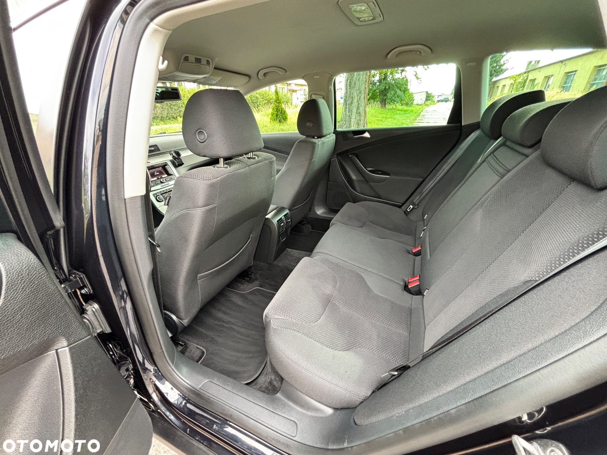 Volkswagen Passat 2.0 TDI DPF Highline - 21