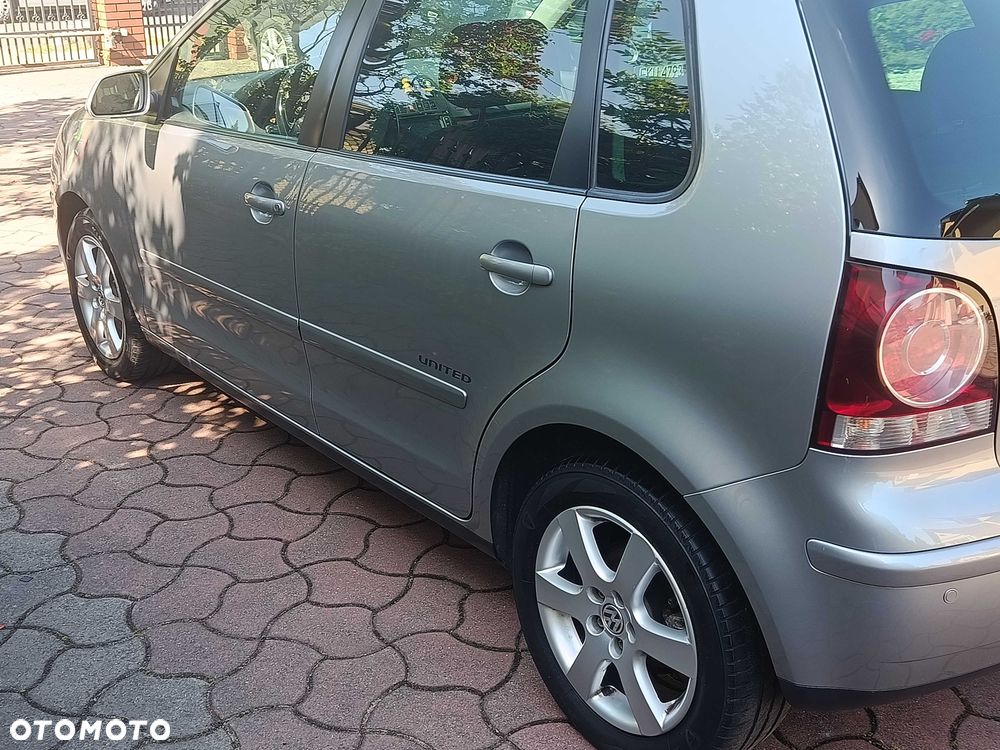 Volkswagen Polo - 5