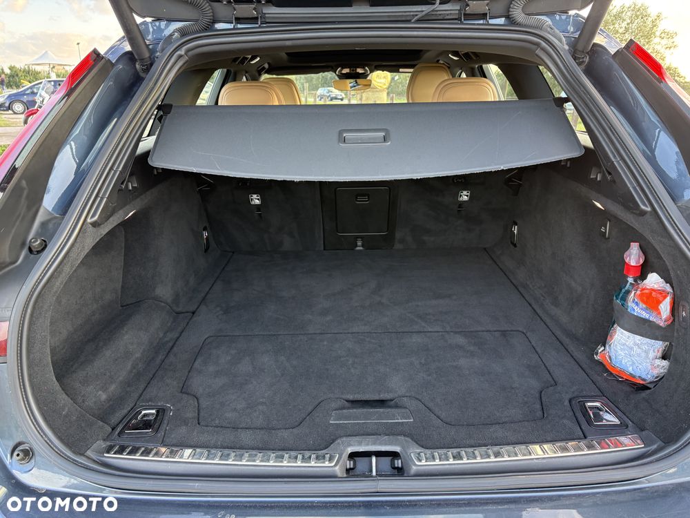 Volvo V90 B4 D Momentum - 22