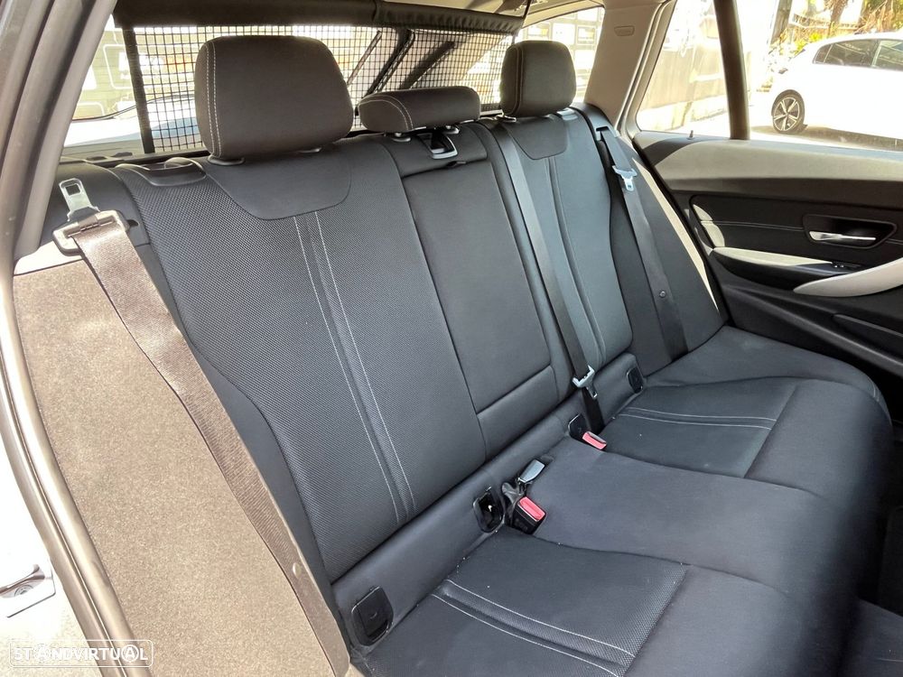 BMW 318 d Line Luxury Auto - 10