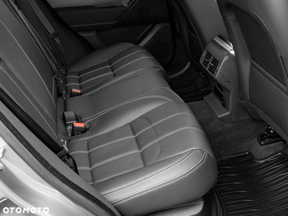 Land Rover Range Rover Velar D200 S - 32