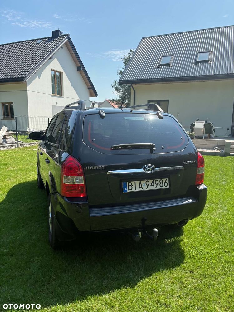 Hyundai Tucson 2.0 Comfort 2WD - 10