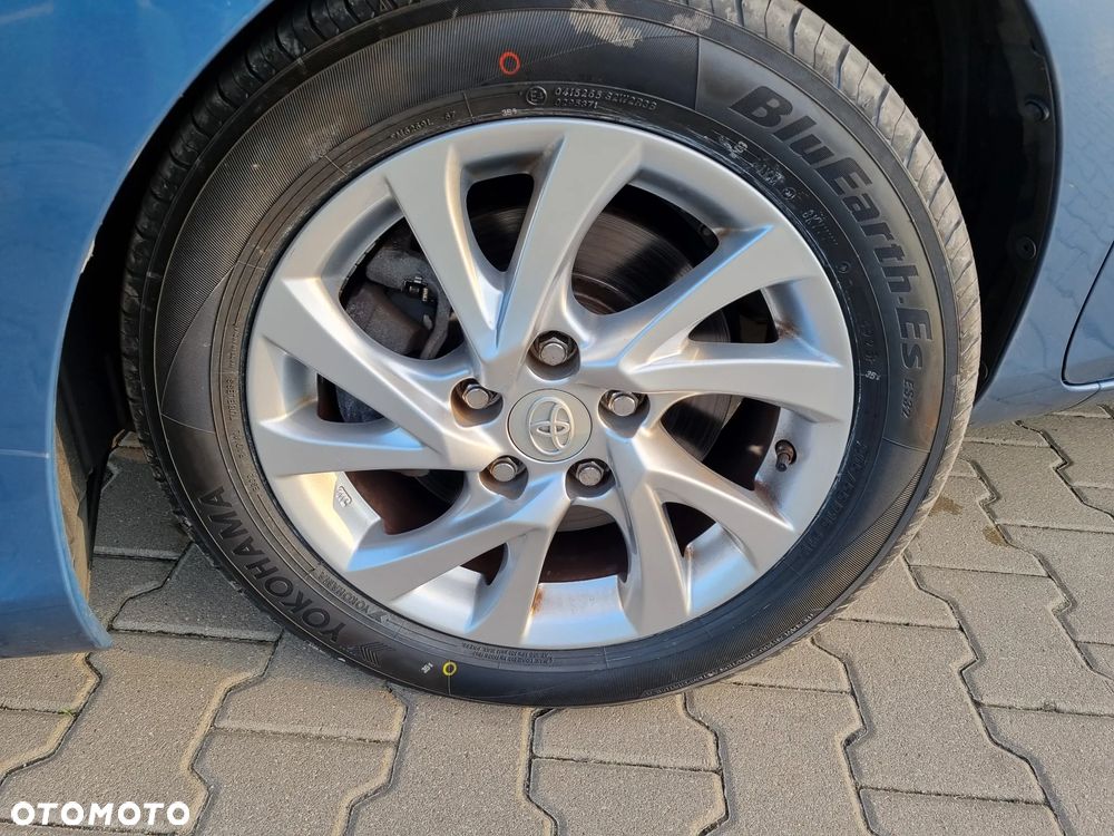 Toyota Auris 1.8 VVT-i Automatik Executive - 19