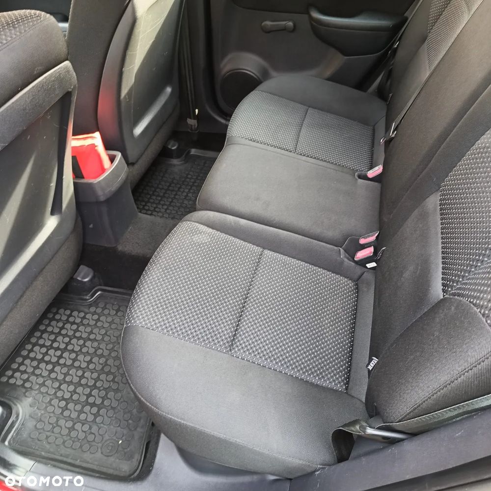 Hyundai i30 1.4 Classic + - 9