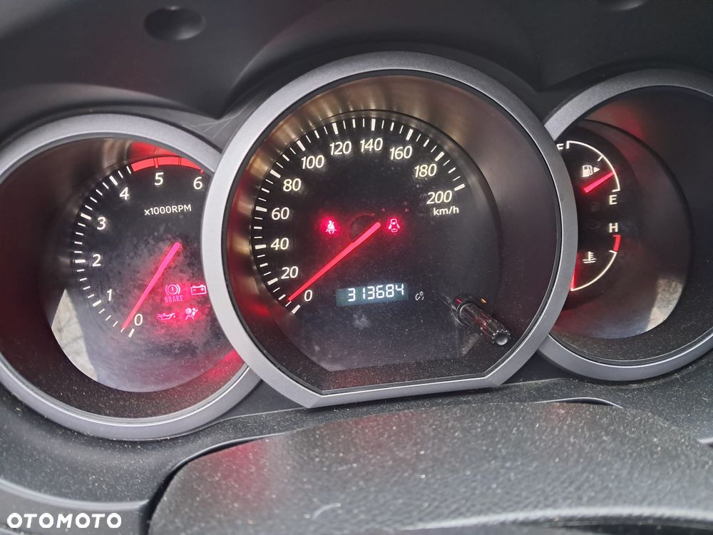 Suzuki Grand Vitara 1.9 DDiS - 12