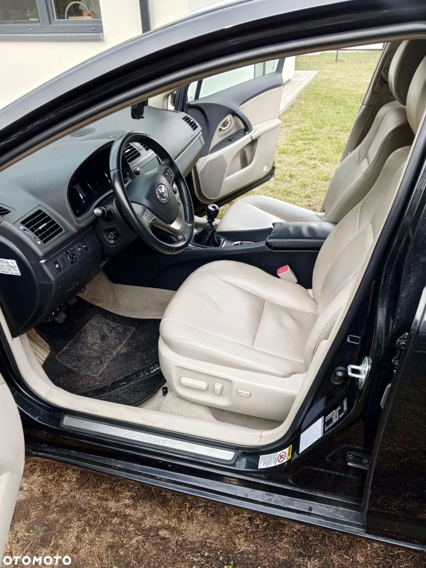 Toyota Avensis 2.2 D-CAT Prestige - 4