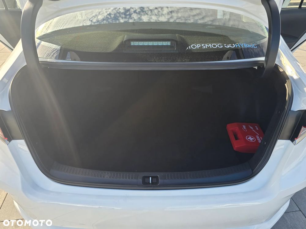 Toyota Corolla 1.8 Hybrid GPF Comfort - 34