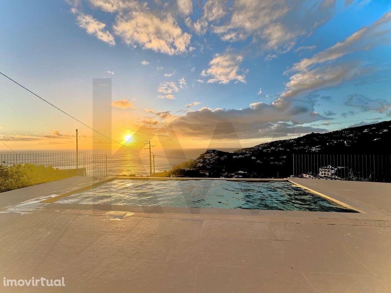 Moradia situada na Ribeira Brava com piscina e vista panorâmica para o - Grande imagem: 4/30
