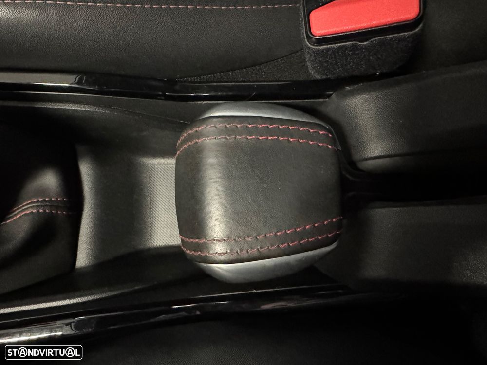 Peugeot 2008 PureTech 130 Stop&Start GT-Line Edition - 27