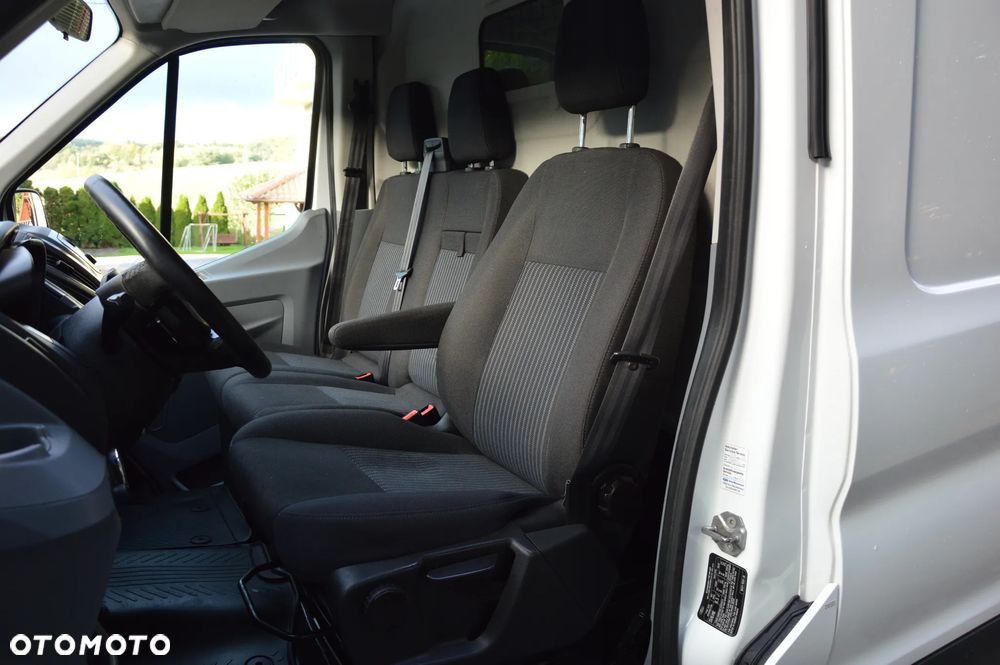 Ford Transit - 20