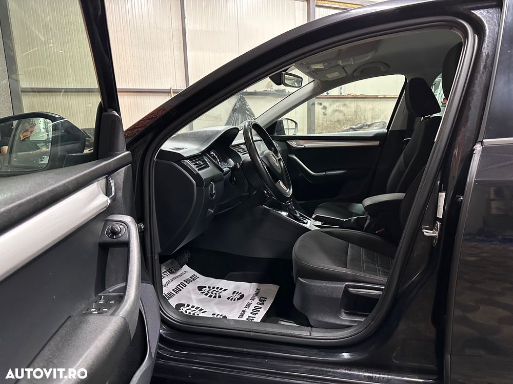 Skoda Octavia 2.0 TDI DSG Style - 9