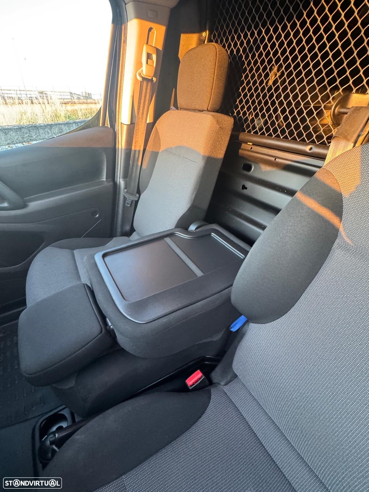 Citroën Berlingo 1.6 BlueHDI L1 3L 100cv IVA DEDUTÍVEL - 29