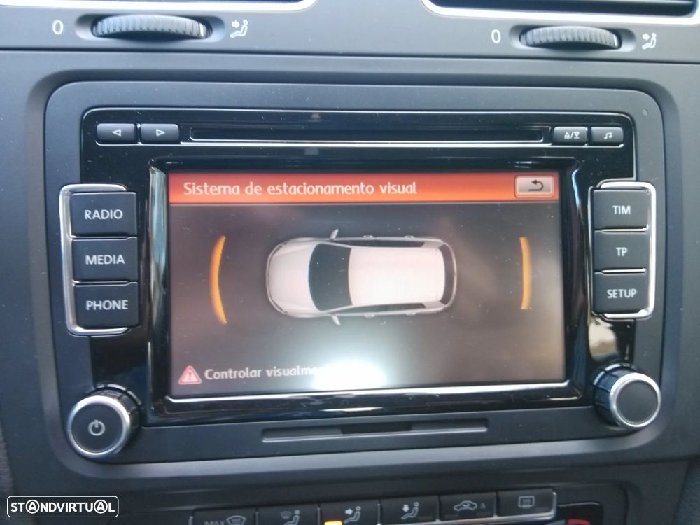 VW Golf 1.6 TDi Highline - 11