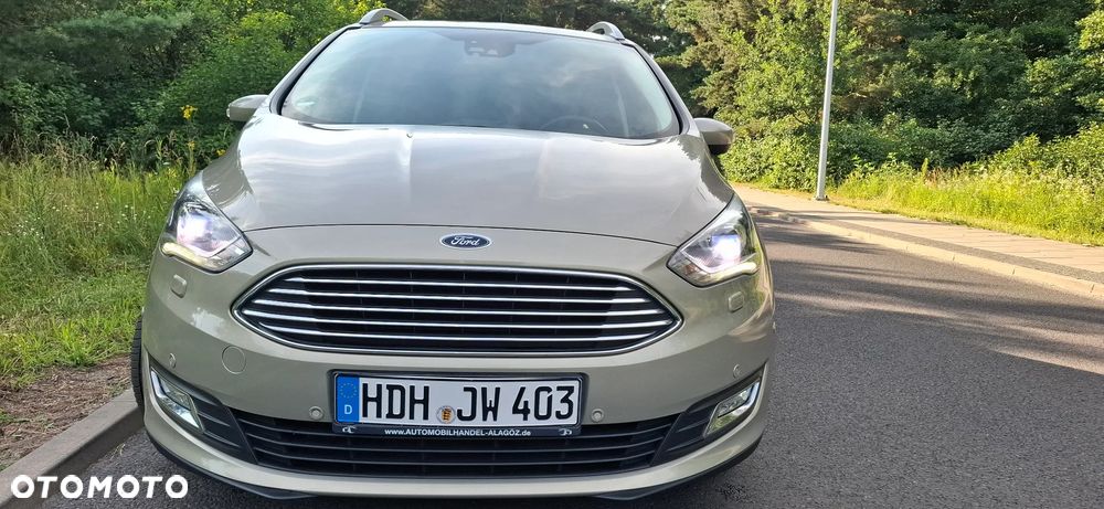 Ford Grand C-MAX - 12
