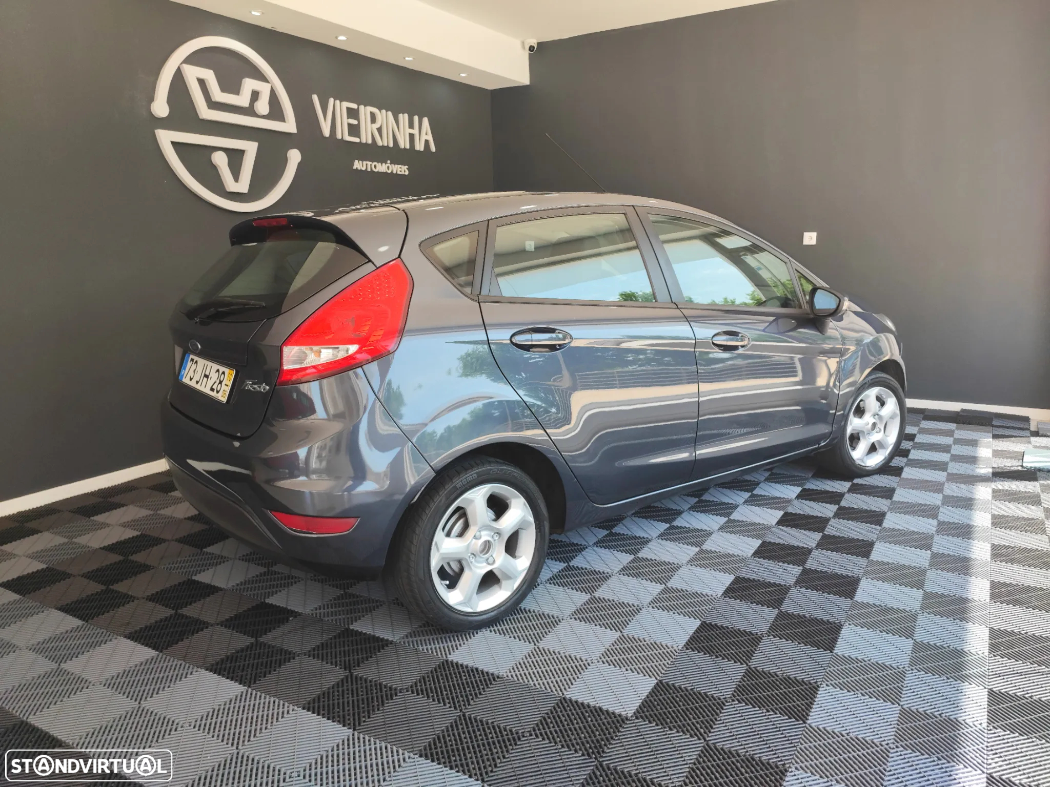 Ford Fiesta 1.25 Techno - 12