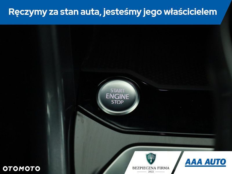 Volkswagen T-Roc - 16