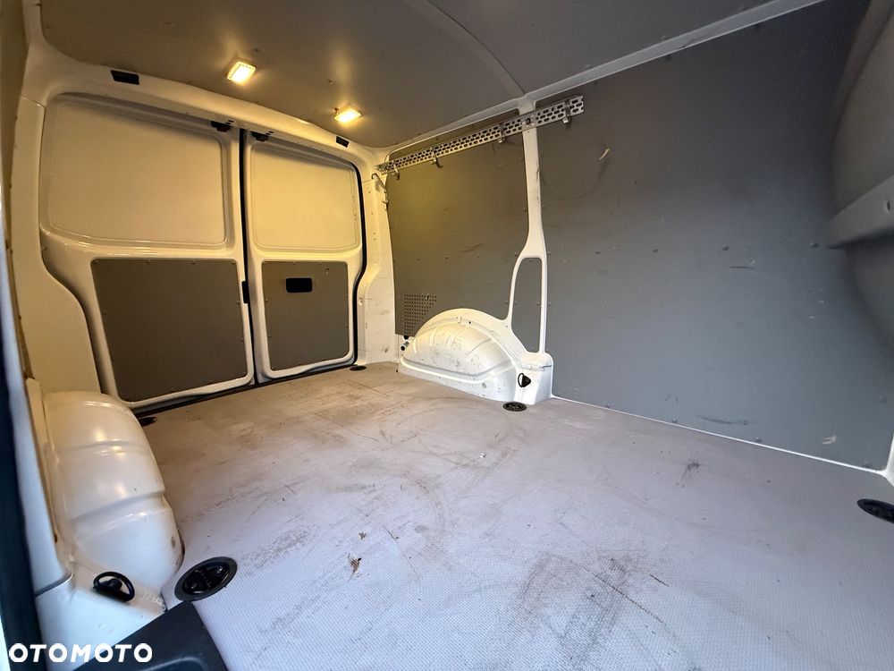 Volkswagen Transporter - 13