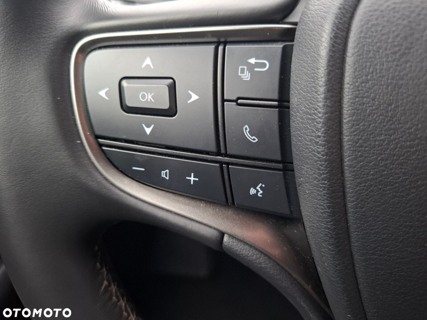 Lexus UX 250h GPF F Impression 2WD - 35
